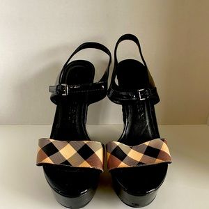 Burberry Black Nova Check Wedges Sz 39